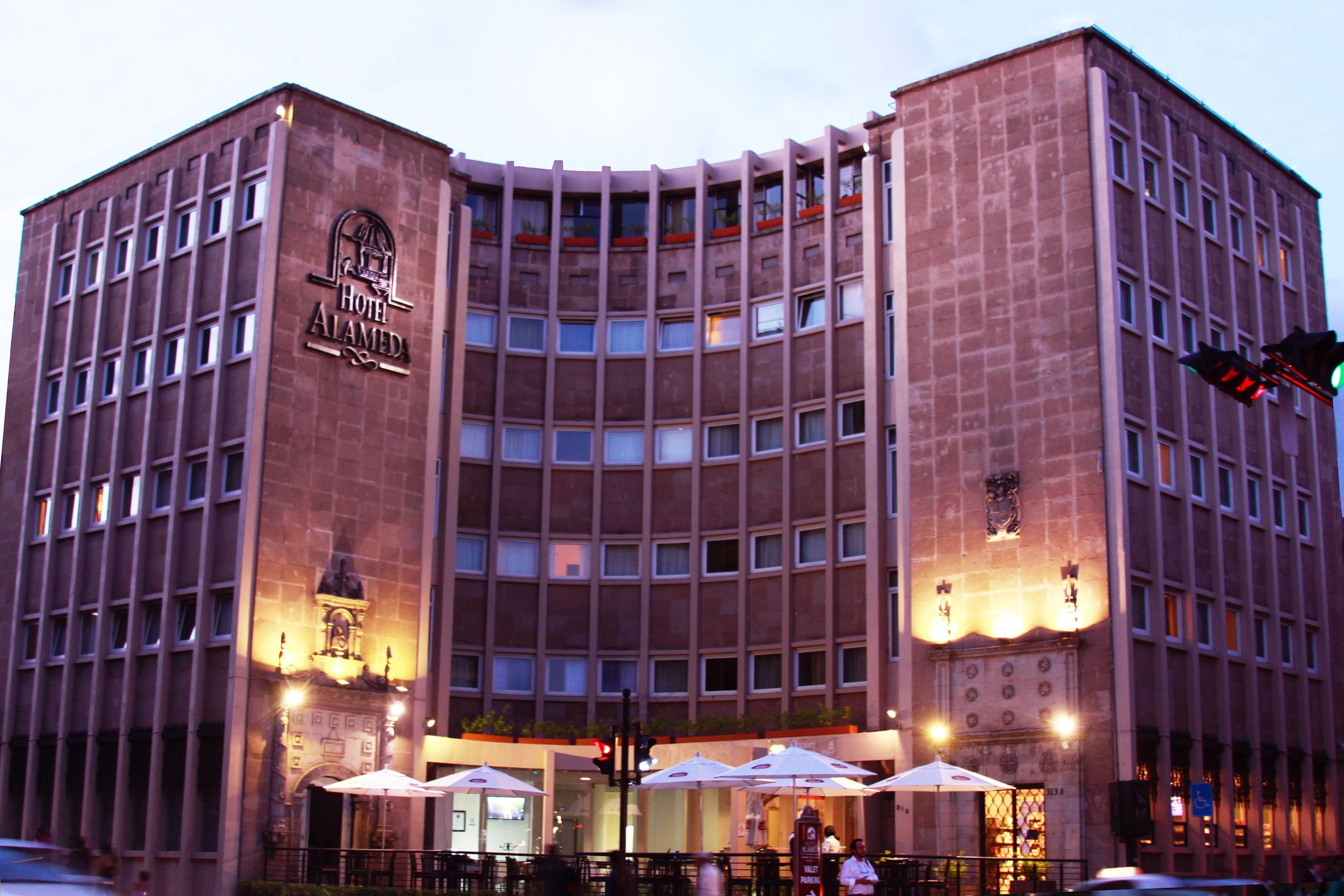 Hotel Alameda Centro Historico 모렐리아 외부 사진